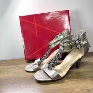 AEROSOLES HeelRest T-Strap‎ Fringe Sandals Size 11 Silver Y2K Strappy Heels